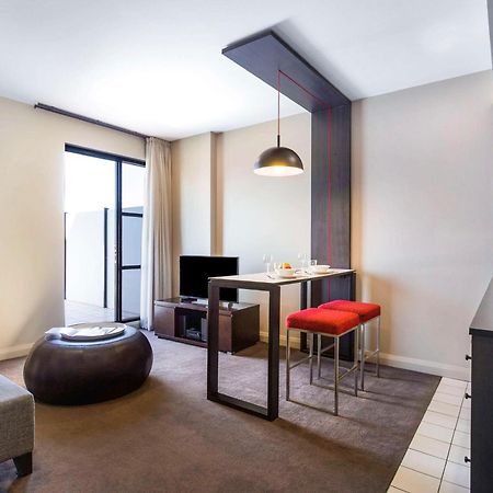 Mantra Hindmarsh Square Hotel Adelaide Buitenkant foto