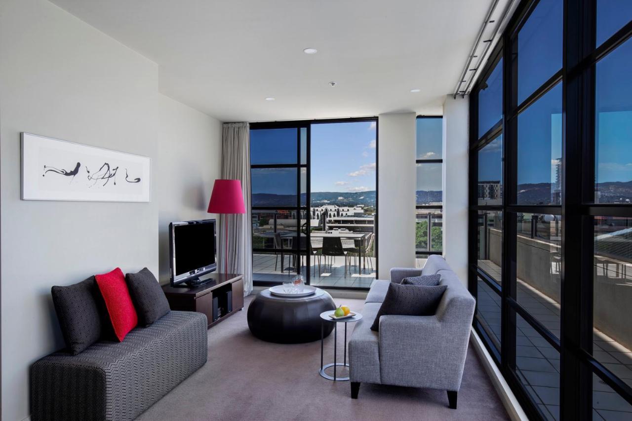 Mantra Hindmarsh Square Hotel Adelaide Buitenkant foto