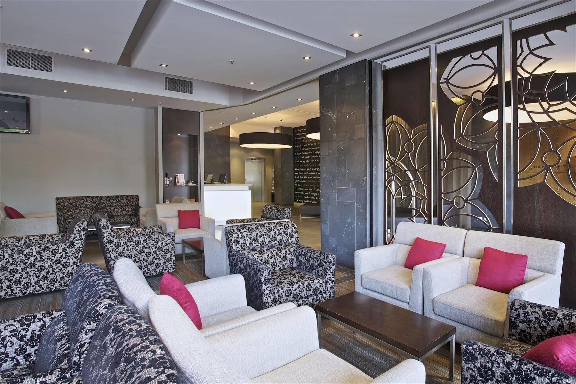 Mantra Hindmarsh Square Hotel Adelaide Buitenkant foto